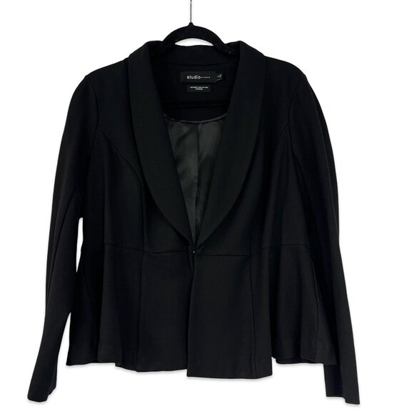 Black ruffled women's Jacket/ Blazer cropped. Size Large Torrid size is 0. - Picture 2 of 13